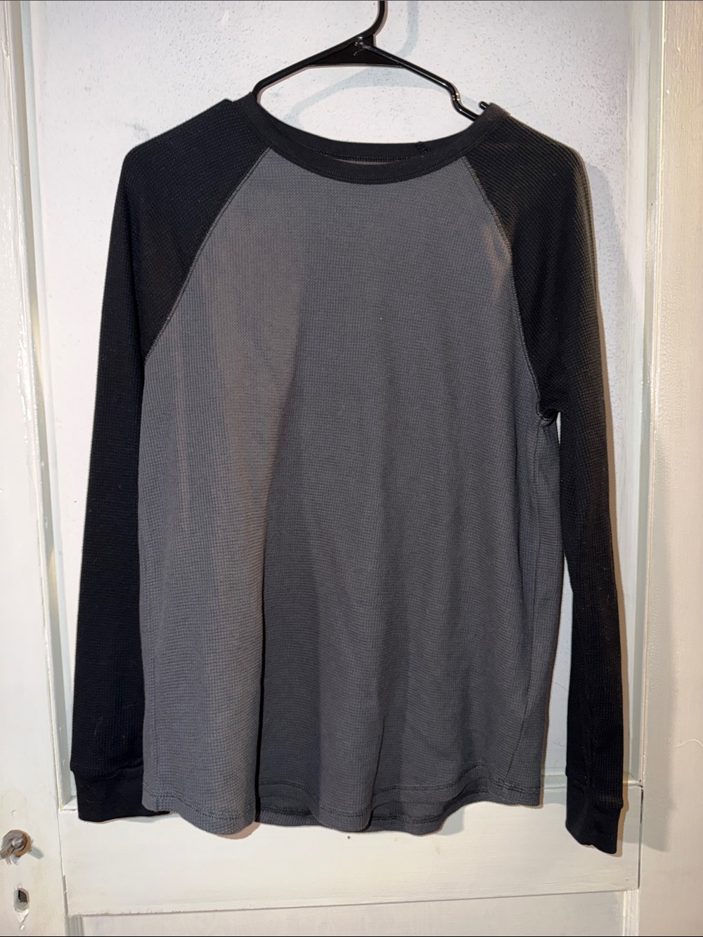Old Navy Boys Gray and Black Long Sleeve Raglan Tee